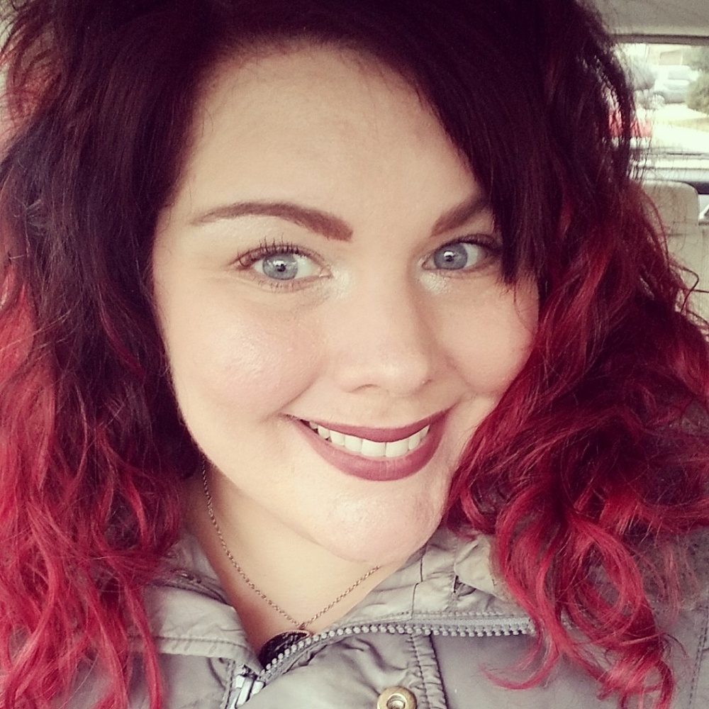Meet your Posher, Elyzabeth